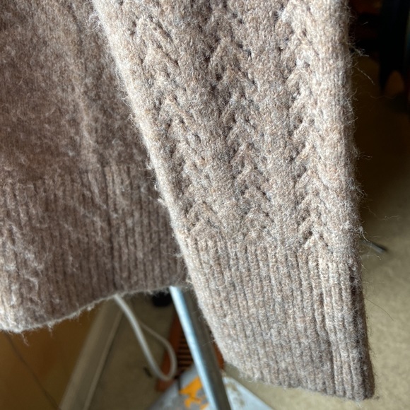 SP LOFT SWEATER FUZZY BEIGE LONG MACHINE WASH AND DRY - Picture 8 of 9